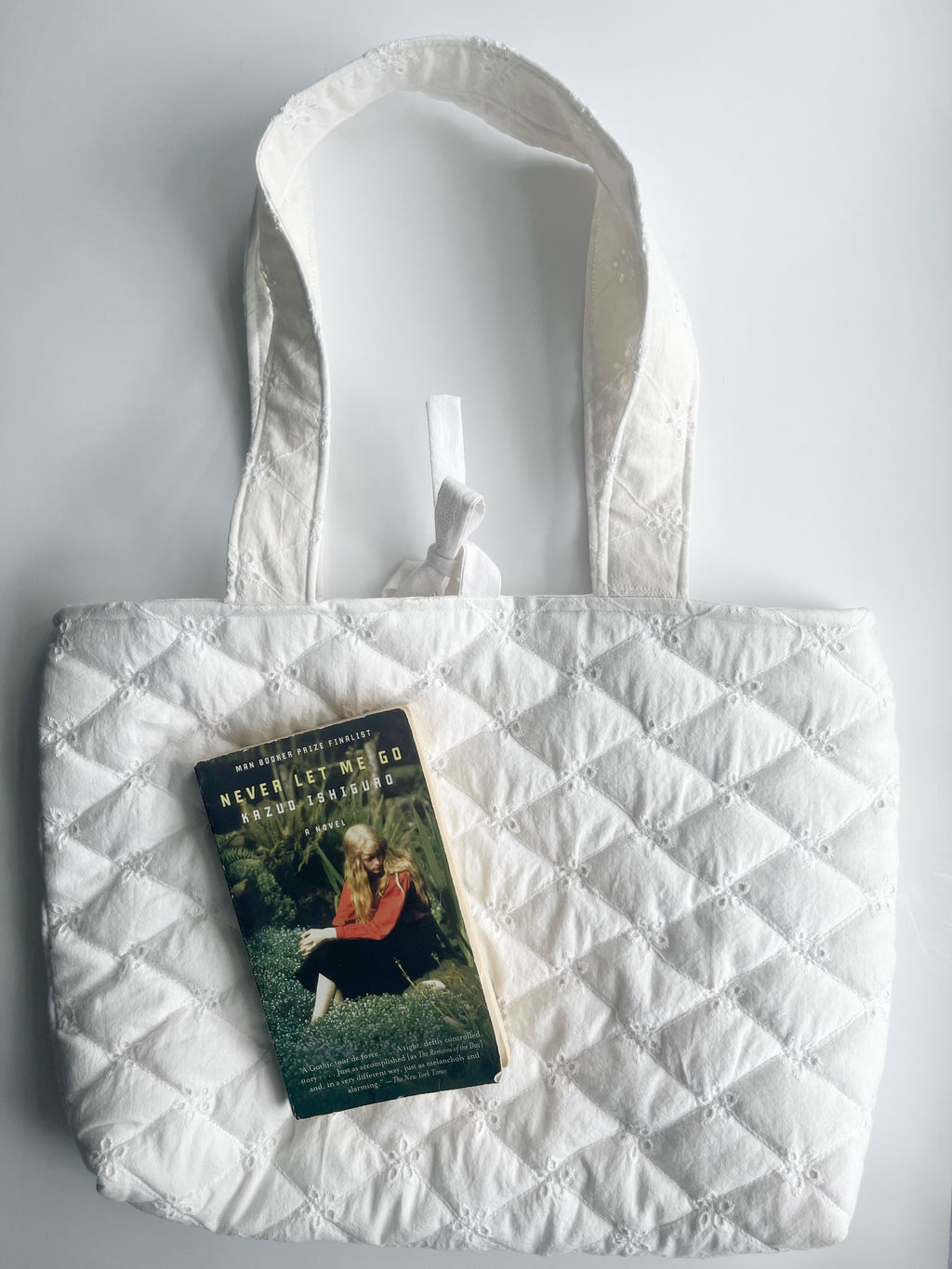 White Quilted Tote Bag with Diamond Pattern
